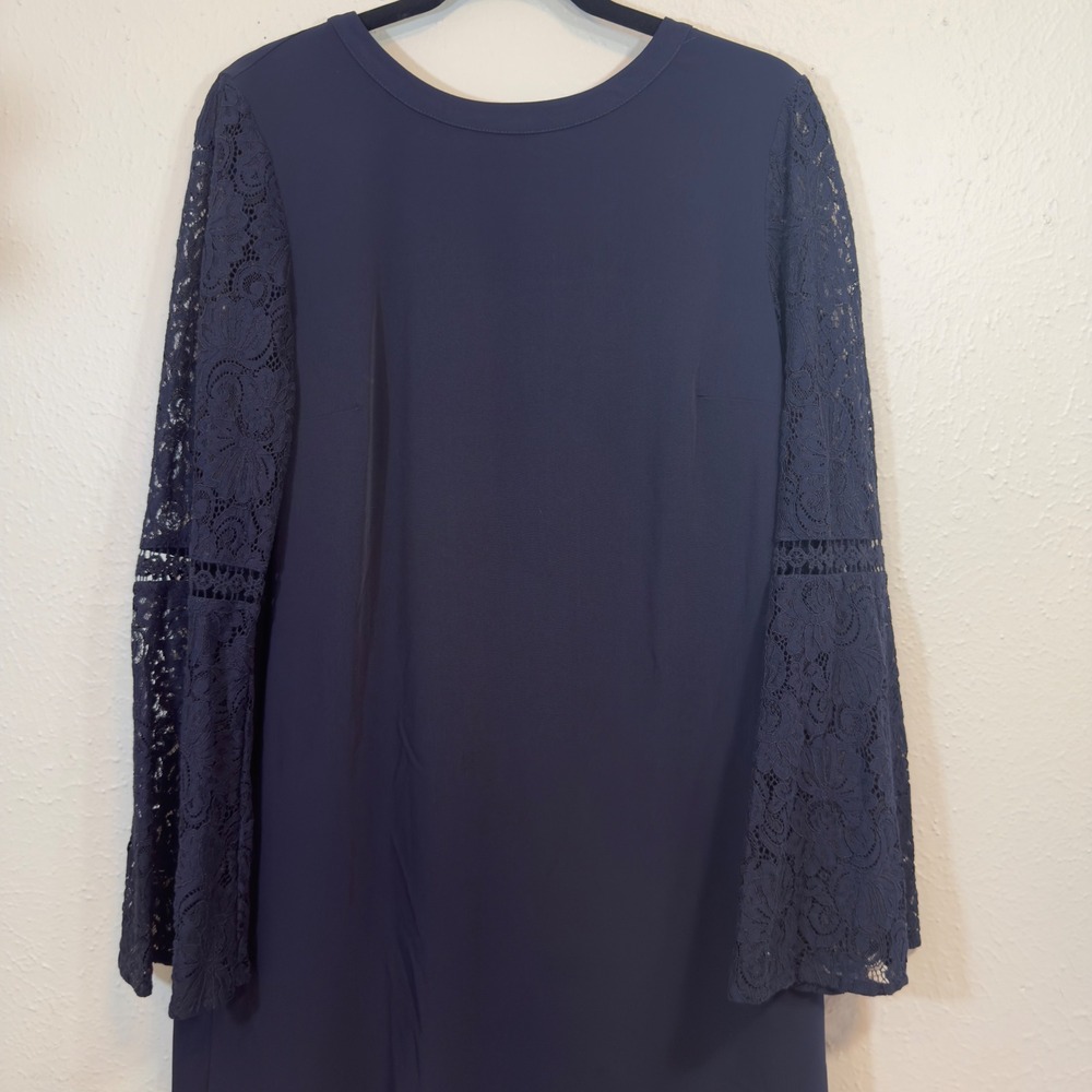 LOFT Navy Blue Lace Bell Sleeve Shift Dress Size 8 Round Neck Back Zip